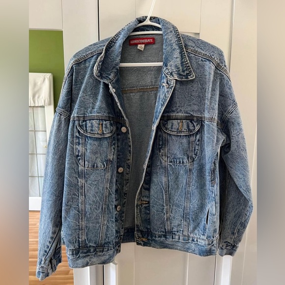 Vintage jean jacket - Picture 1 of 1